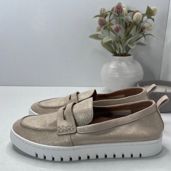 Vionic Uptown Leather Slip On Loafer Shoe Gold Women's 10 M Comfort Shoe - Picture 3 of 9